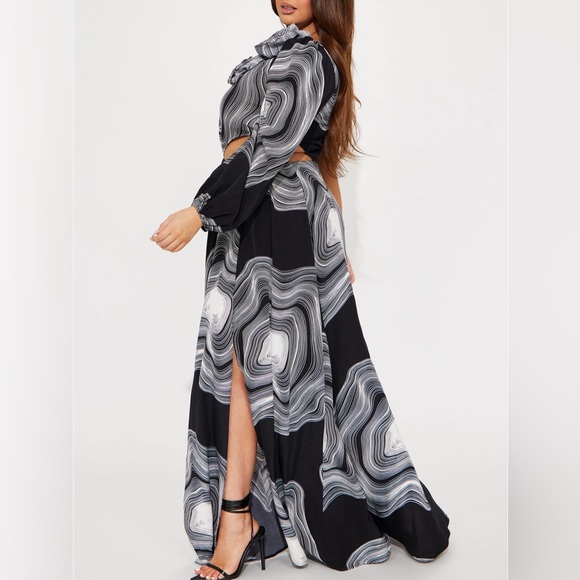 NWT FASHION MAXI DRESS - Picture 2 of 2